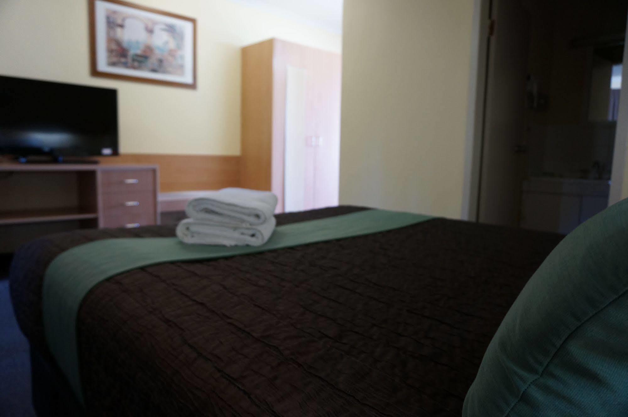 Colonial Motel Richmond Esterno foto
